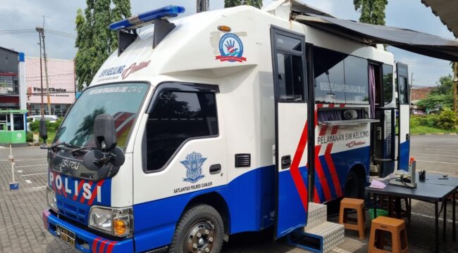 Cek lokasi Samsat Keliling Jakarta dan Jabodetabek 2026 lengkap dengan jadwal, syarat, dan cara perpanjang STNK tahunan tanpa antre panjang.