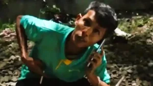 Taksi mogok di rel diduga jadi pemicu kecelakaan KRL dan KA Argo Bromo di Bekasi Timur yang menewaskan 14 orang, sopir kini diperiksa polisi.