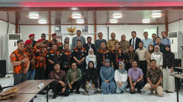 BPPH PP Kota Bekasi bersama korban saat usai mengadu ke Majelis Disiplin Profesi.