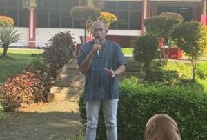 KAUP dan alumni Fakultas Hukum Universitas Pancasila menyembelih dua sapi kurban pada Iduladha 2026. Daging dibagikan kepada warga sekitar dan pegawai kampus.(istimewa)