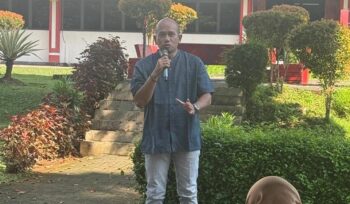 KAUP dan alumni Fakultas Hukum Universitas Pancasila menyembelih dua sapi kurban pada Iduladha 2026. Daging dibagikan kepada warga sekitar dan pegawai kampus.(istimewa)