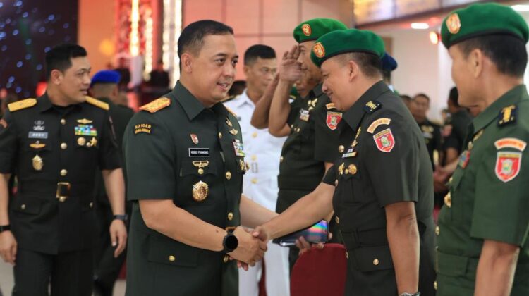 Pangdam VI/Mulawarman pimpin seetijab pejabat utama Kodam VI/Mulawarman. (Foto: Pendam VI/Mulawarman)