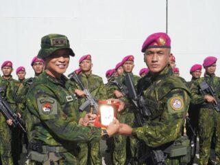 Pangkoops TNI Habema Pimpin Pelepasan Satgas Gobang V Yonif 4 Marinir. (Foto: Yonif 4 Marinir)