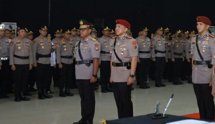 Kapolda Sulsel lantik Kombes Feby Dapot Hutagalung sebagai Dirreskrimum baru (Foto: Humas Polda Sulsel)