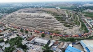 TPST Bantargebang di Bekasi menghasilkan 6,3 ton metana per jam, menjadikannya salah satu sumber emisi terbesar dunia menurut data satelit internasional.(istimewa)