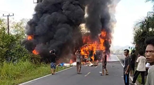 Kecelakaan maut bus ALS dan truk tangki BBM di Muratara, Sumsel, menewaskan 16 orang. DPR mendesak audit keselamatan transportasi dan evaluasi jalur rawan tabrakan.(Istimewa)