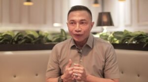 Dharma Pongrekun menggugat UU Kesehatan ke MK. Ia menyoroti pasal soal KLB, ancaman denda Rp500 juta, hingga menyinggung WHO dan tower 5G.(Istimewa)