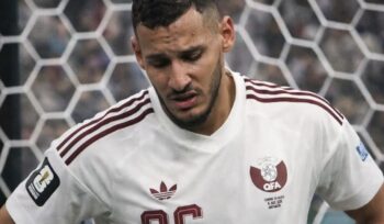 Qatar menelan kekalahan telak 0-6 dari Kanada di Grup B. Penguasaan bola yang timpang dan hattrick Jonathan David membuat tim asal Asia itu kesulitan berkutik sepanjang laga.