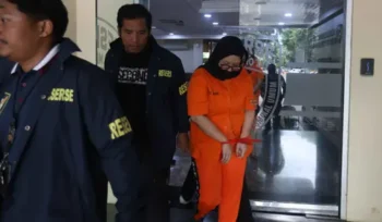 Ayu Puspita divonis 1 tahun 6 bulan penjara dalam kasus wedding organizer yang diduga menggunakan skema gali lubang tutup lubang. Korban tak hanya calon pengantin, tetapi juga vendor.(istimewa)
