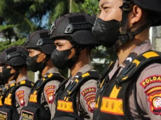 Pemerintah dan DPR sepakat mempertahankan syarat pendidikan minimal SMA bagi calon anggota Polri dalam pembahasan RUU Polri. Usulan minimal S1 belum diakomodasi.(istimewa)