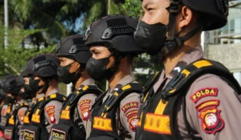 Pemerintah dan DPR sepakat mempertahankan syarat pendidikan minimal SMA bagi calon anggota Polri dalam pembahasan RUU Polri. Usulan minimal S1 belum diakomodasi.(istimewa)