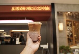 MILKLAB Ajak Pecinta Kopi Keliling Kafe Jakarta, Berburu Signature Drink Sambil Koleksi Hadiah