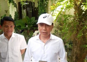 Jokowi memulai safari politik dari Lampung dengan menghadiri tiga Rakorda PSI. Ia membawa misi memperkuat struktur partai agar berkembang menjadi mesin politik besar sekaligus mendorong kesadaran politik masyarakat.(Istimewa)