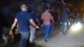 Video warga menghadang pria yang diduga oknum TNI terkait hilangnya 16 ekor lembu di Labuhanbatu viral di media sosial. Dandim 0209/Labuhanbatu menyatakan kasus masih dalam penyelidikan.