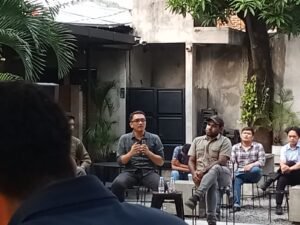Yerikho Menurung mengingatkan bahaya polarisasi politik dan perpecahan sosial yang dapat mengancam persatuan nasional. Ia menegaskan konsolidasi seluruh elemen bangsa menjadi kunci perbaikan tata kelola pemerintahan.(Istimewa)