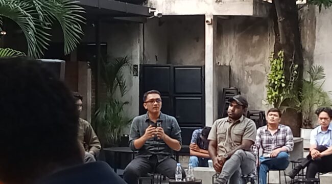 Yerikho Menurung mengingatkan bahaya polarisasi politik dan perpecahan sosial yang dapat mengancam persatuan nasional. Ia menegaskan konsolidasi seluruh elemen bangsa menjadi kunci perbaikan tata kelola pemerintahan.(Istimewa)