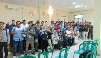 FKLPID Jabar bersama BLK Kabupaten Indramayu berfoto bersama usai acara.
