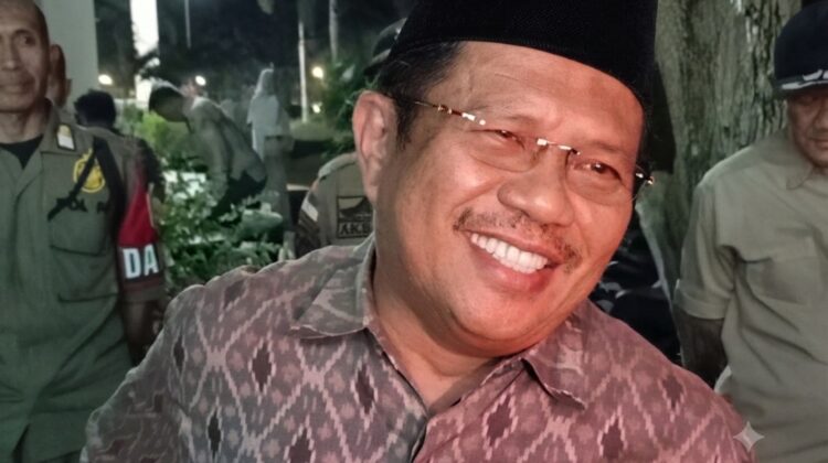 KPK menggelar OTT di Lombok Barat dan mengamankan 19 orang terkait dugaan penerimaan proyek Pemkab. Ruang kerja Bupati Lalu Ahmad Zaini disegel usai sebelumnya menghadiri nobar final Piala Dunia 2026.(Istimewa)