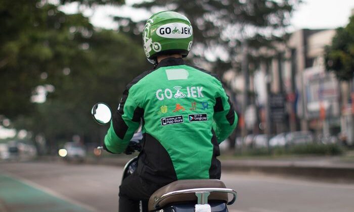 Perpres ojol memasuki tahap finalisasi. Wakil Ketua DPR RI Sufmi Dasco Ahmad memimpin rapat lintas kementerian membahas status driver ojol, skema kemitraan aplikator, hingga kepastian hukum transportasi online.