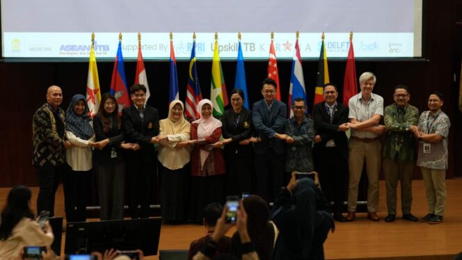 
					Beban TB RI Tertinggi Kedua di Dunia, Pakar ASEAN Turun Gunung ke FKUI!