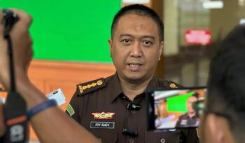 Roy Riady resmi dimutasi ke Kejati Lampung sebagai Asisten Bidang Pemulihan Aset. Rekam jejaknya menangani sejumlah perkara besar dan kedekatannya dengan aktivis menjadi sorotan.