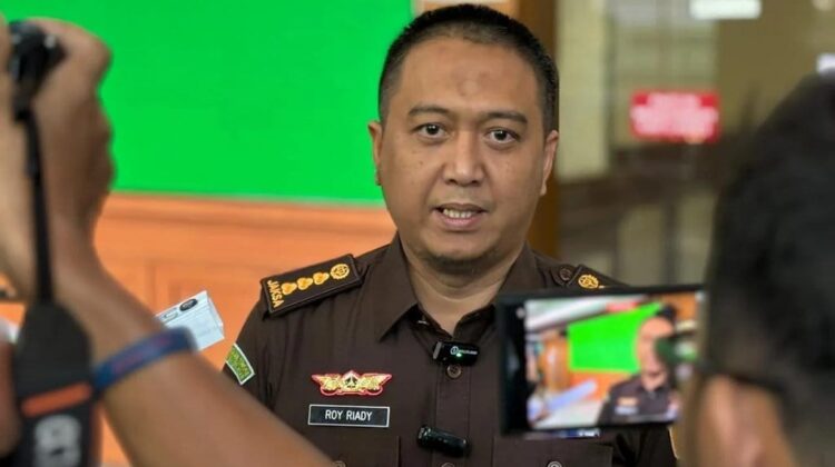 Roy Riady resmi dimutasi ke Kejati Lampung sebagai Asisten Bidang Pemulihan Aset. Rekam jejaknya menangani sejumlah perkara besar dan kedekatannya dengan aktivis menjadi sorotan.