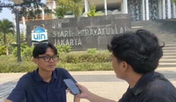 DEMA UIN Syarif Hidayatullah Jakarta mengingatkan mahasiswa agar tidak terjebak aksi anarkis saat demonstrasi. Kritik kepada pemerintah dinilai harus disampaikan secara konstitusional, berbasis data, dan mengedepankan dialog.