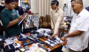 Kuasa hukum YHI-PP Hermawanto mengungkap awal penemuan senjata dan barang lain di ruangan mantan ketua yayasan. Persoalan kunci dan dokumen ikut disorot.(istimewa)