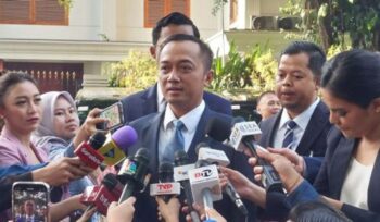     Istana mengirim tiga Surpres ke DPR. Isinya mencakup sejumlah posisi strategis di BI, OJK dan calon duta besar RI. Intip selengkapnya.