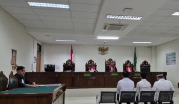 Suasana persidangan pengeroyokan di di Pengadilan Negeri Cikarang.