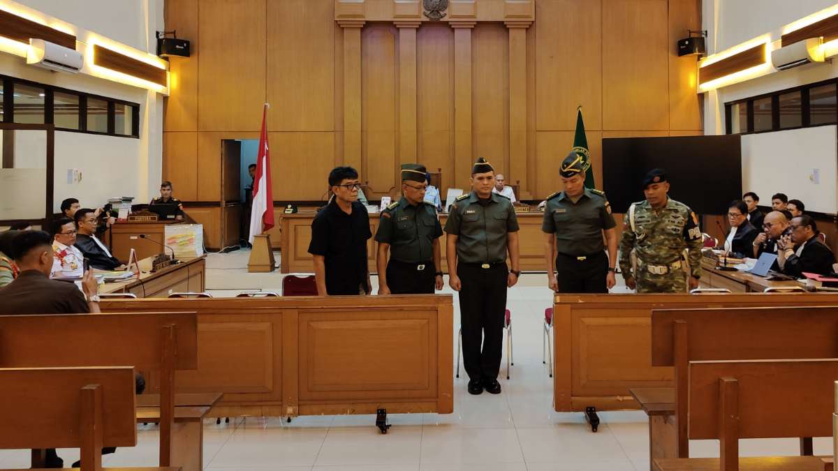 Suasana saat persidangan di Pengadilan Militer II.