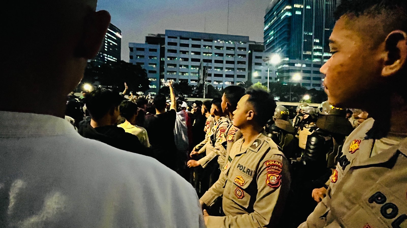 TAUD mengungkap temuan dalam demo 27 Agustus 2026, mulai 387 korban, 11 orang sempat dilaporkan hilang, dugaan kekerasan hingga sorotan terhadap kelompok berikat kepala putih.(Van/prabainsight.com)