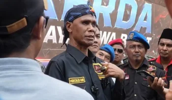 Hercules Peringatkan Ojol: “Kalau Kamu Datang dengan Setan Iblis, Saya Kirim ke Neraka”