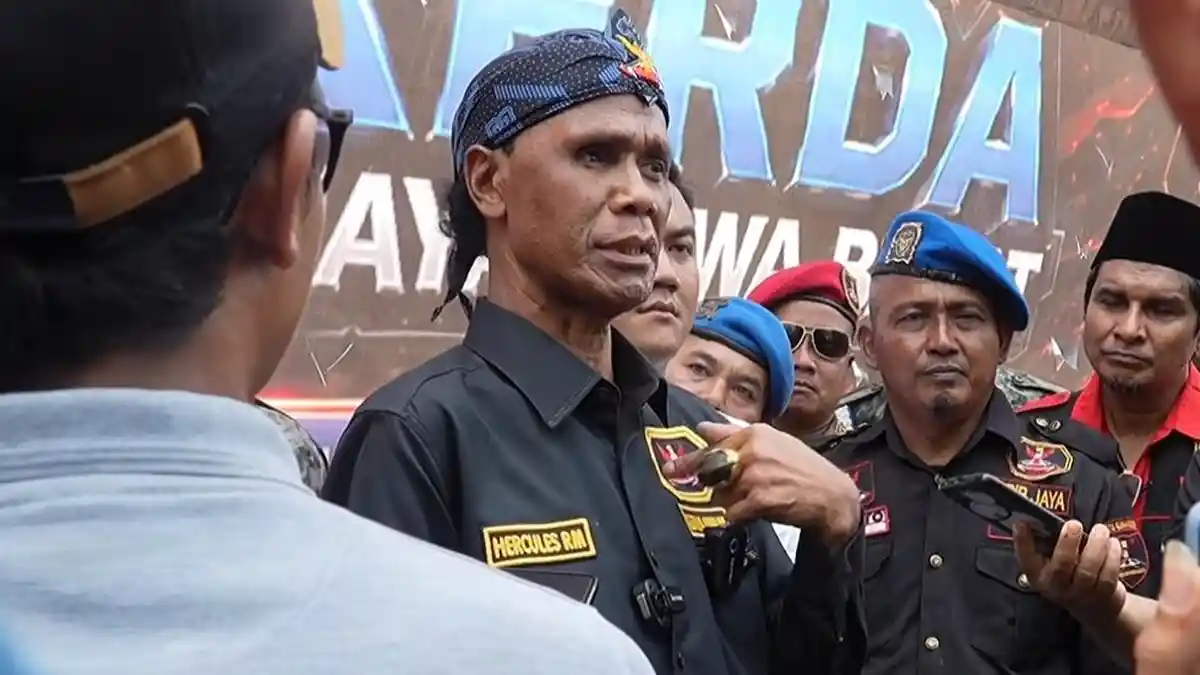 Hercules Peringatkan Ojol: “Kalau Kamu Datang dengan Setan Iblis, Saya Kirim ke Neraka”