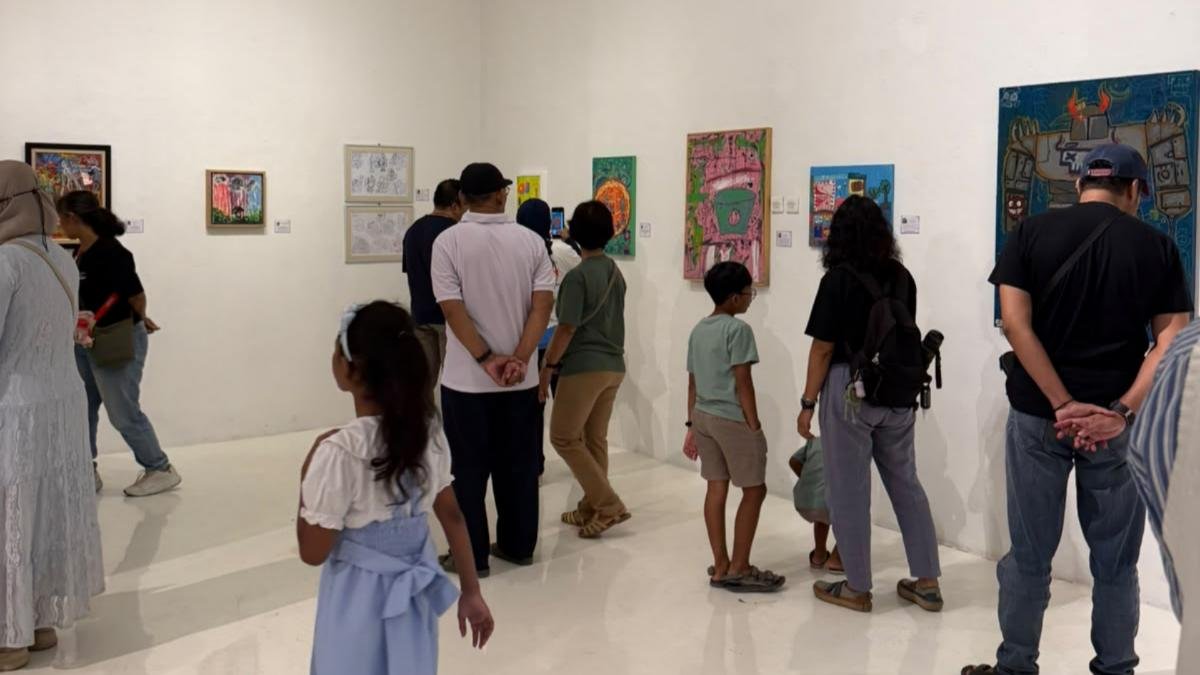 Pameran lukisan di Festival Anak Indonesia 2026.