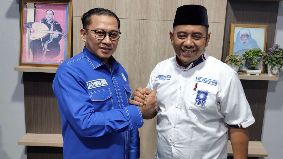 Ketua DPD PAN Kota Bekasi, Achmad Rivai (kiri) bersama Ketua DPC PAN Bekasi Utara, Lukman Hakim (kanan).